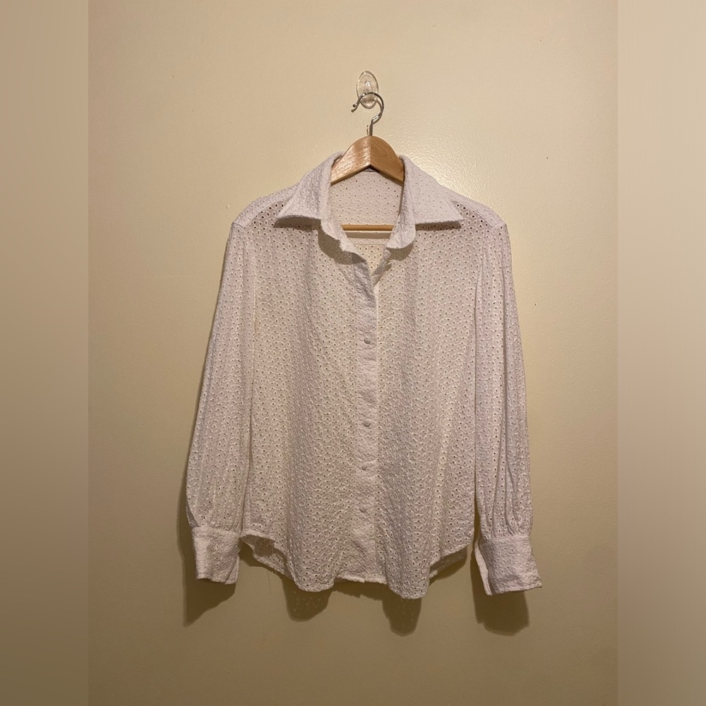 ANNA QUAN Classic White Button Down Shirt. Size 8
